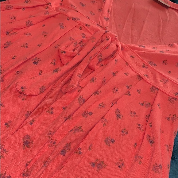 Tie front top - Picture 2 of 2